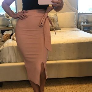 Nakedwardrobe skirt